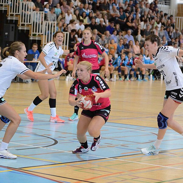 
									Spono Eagles gewinnen hoch auch dank Tamara Aegerter: Bild 12
								