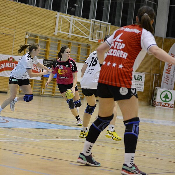 
									Spono Eagles : LC Brühl 29:23 (13:11): Bild 9
								