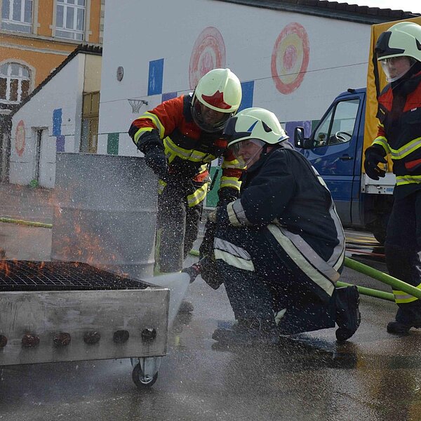 
									Einführungskurs für Angehörige der Feuerwehr in Triengen: Bild 12
								