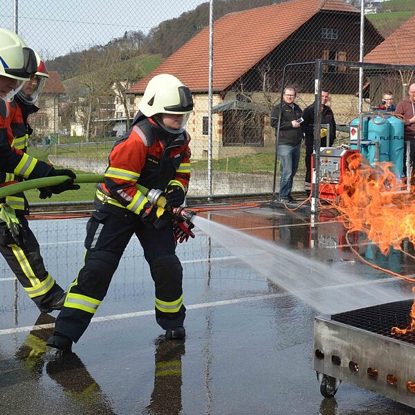 
									Einführungskurs für Angehörige der Feuerwehr in Triengen: Bild 13
								