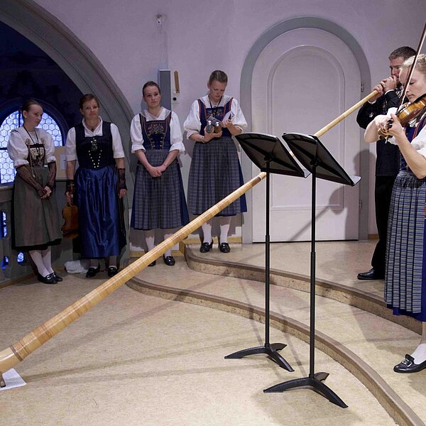 
									Familienchor Wismer in der Pfarrkirche Sursee: Bild 3
								