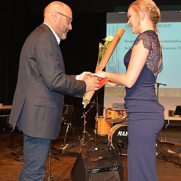 
									Diplomfeier Fachmittelschule Sursee: Bild 13
								