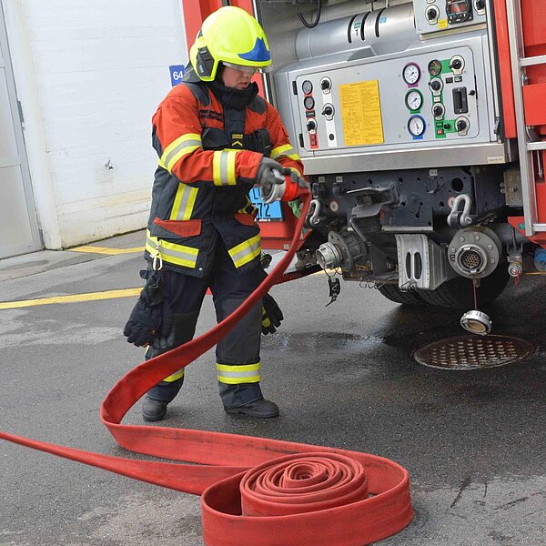 
									Einführungskurs für Angehörige der Feuerwehr in Triengen: Bild 5
								