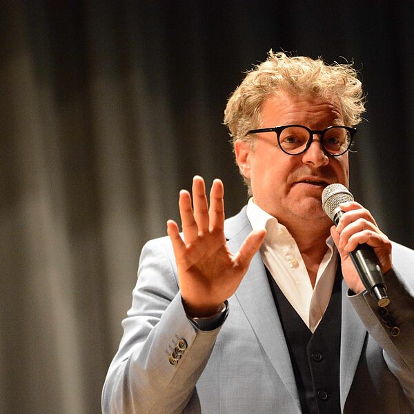 
									Der Wiener Satiriker Niko Formanek in Schenkon: Bild 7
								