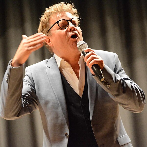 
									Der Wiener Satiriker Niko Formanek in Schenkon: Bild 4
								