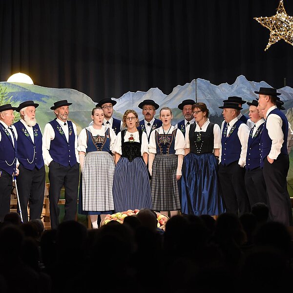 
									Das Jodlerchörli Geuensee gab sein Jodelkonzert 2019 unter dem Motte «Nachtläbe». Bild: Foto Thomas Stillhart
								