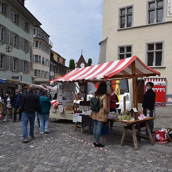 
									Nach rund eineinhalb Jahren fand zum ersten Mal wieder ein Warenmarkt in Sursee statt. Bild: Foto Céline Estermann-Erni
								