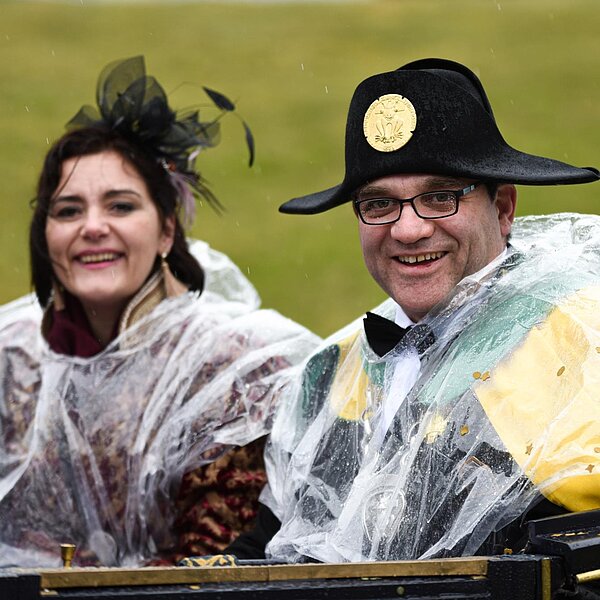 
									Das Trienger Zunftmeisterpaar 2020 Nico und Olga Mauceri. Bild: Foto Manuel Arnold
								