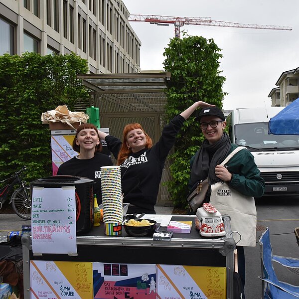 
									Das Kulturwerk 118 warb am Stand für sein Festival im Juni. Bild: Foto Céline Estermann-Erni
								