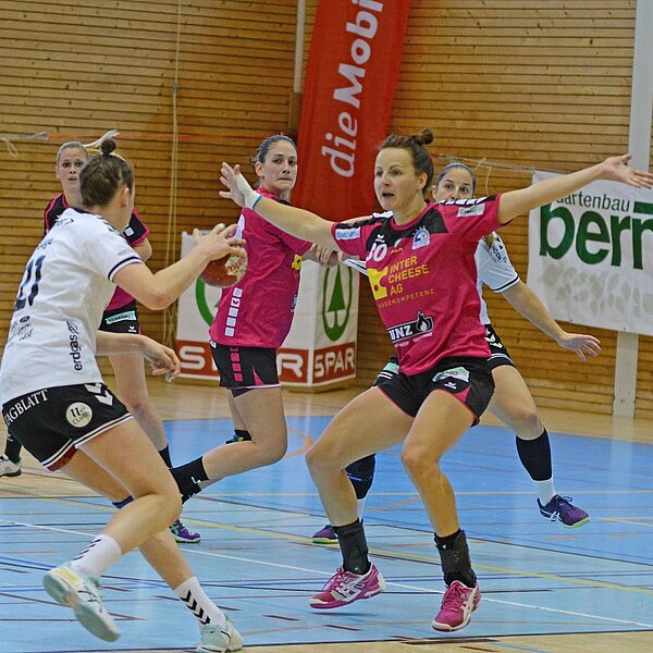 
									Spono Eagles gewinnen hoch auch dank Tamara Aegerter: Bild 10
								