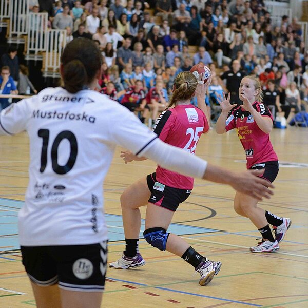 
									Spono Eagles gewinnen hoch auch dank Tamara Aegerter: Bild 3
								